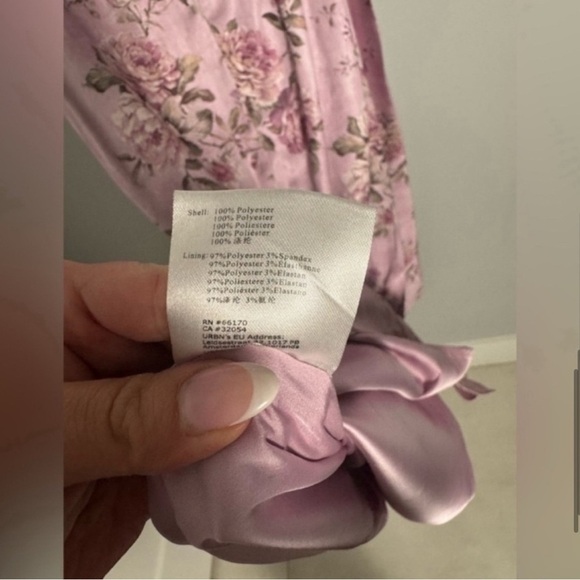 V. Chapman Cecilia Gown in Lilac Tapestry Rose/Size 2/XSMALL - Picture 9 of 12